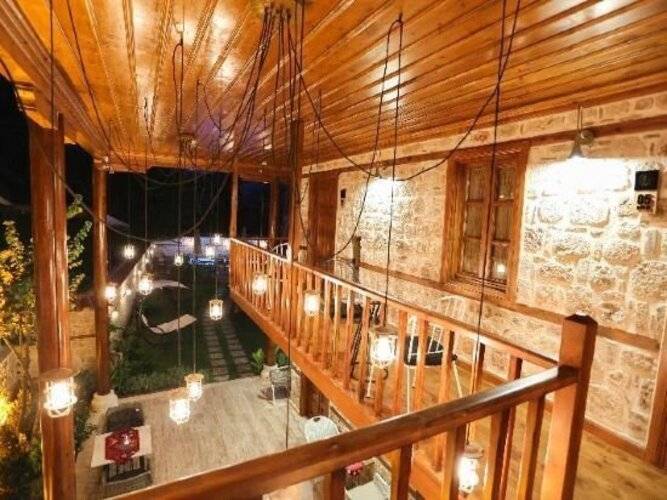 Char Me Boutique Hotel