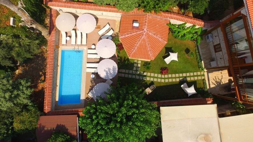 Char Me Boutique Hotel