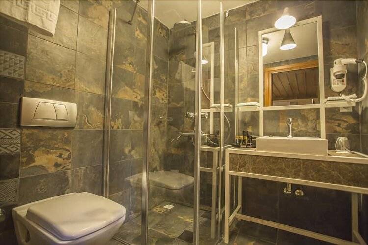 Char Me Boutique Hotel