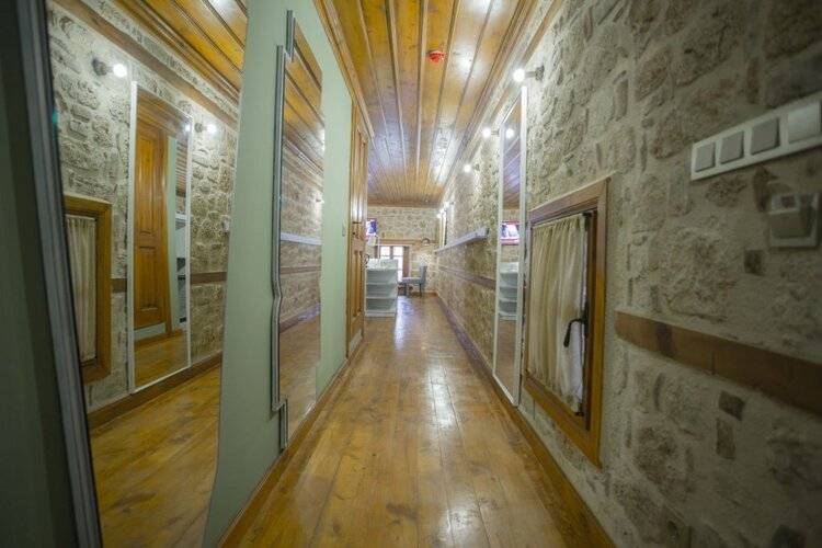 Char Me Boutique Hotel