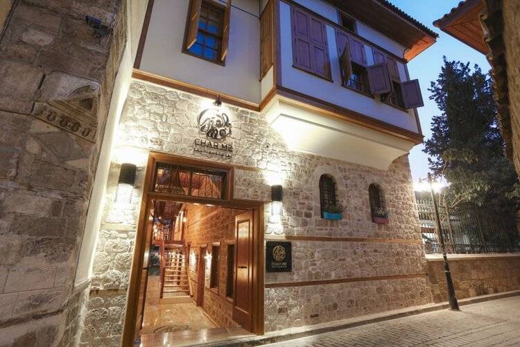 Char Me Boutique Hotel