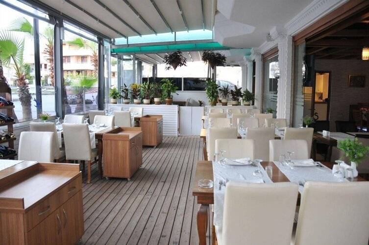 Teos Hotel