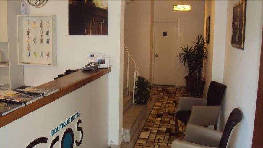 Teos Hotel