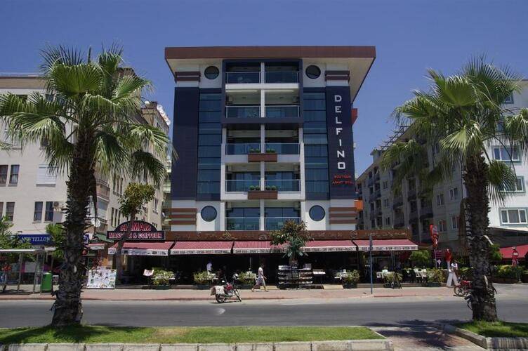 Delfino Buti̇k Otel