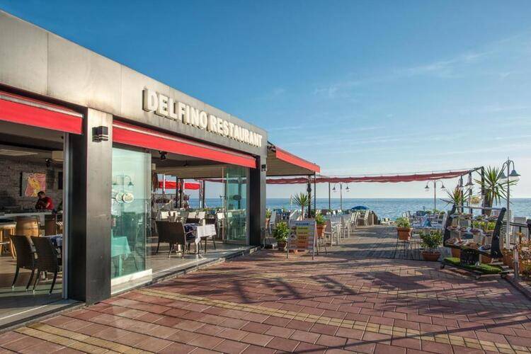 Delfino Buti̇k Otel