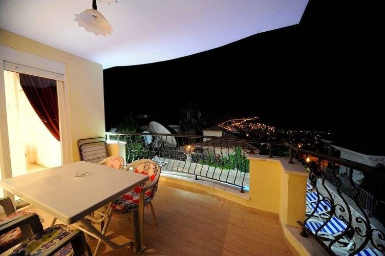 Emre Cemre Vilları 1