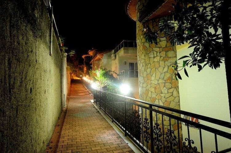 Emre Cemre Vilları 1