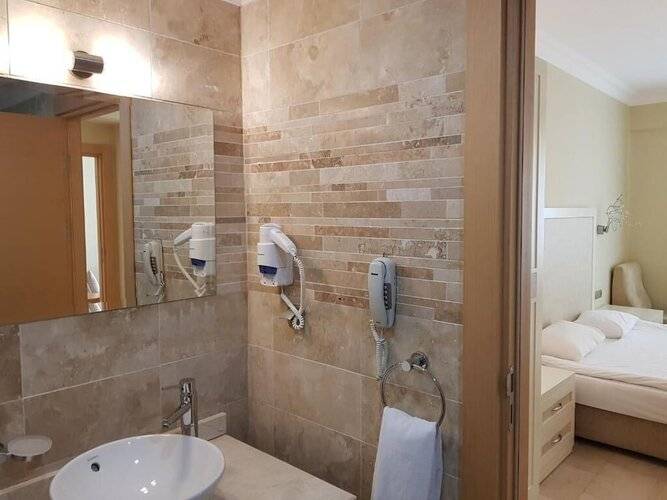 Goldcity Apartments