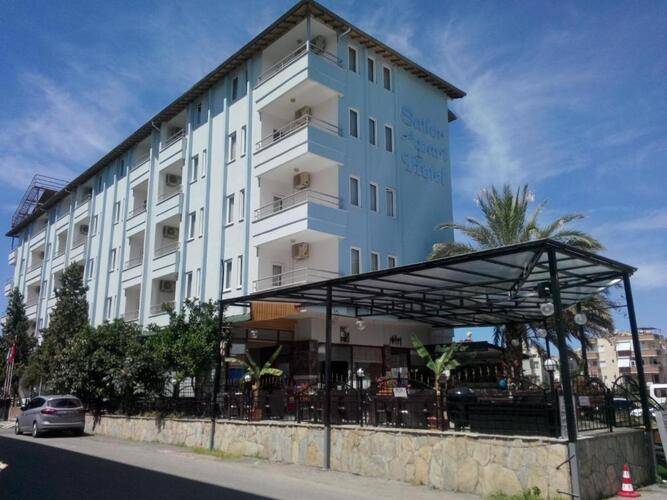 Sailor Apart Hotel