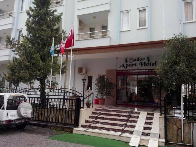 Sailor Apart Hotel