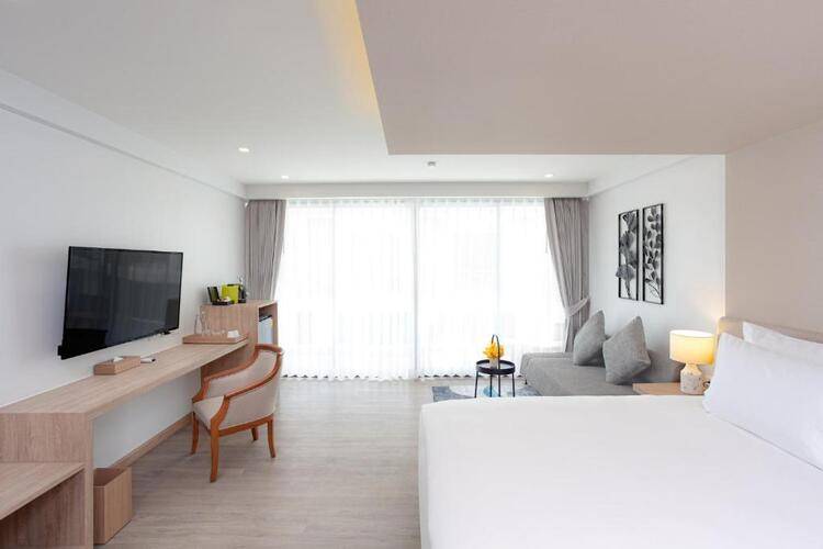 Anona Beachfront Phuket Resort