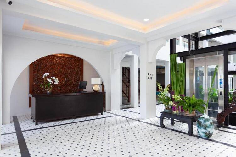 Anona Beachfront Phuket Resort