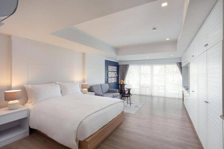 Anona Beachfront Phuket Resort