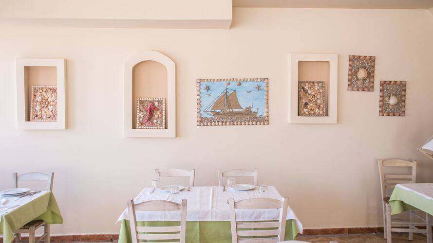 Avra Hotel