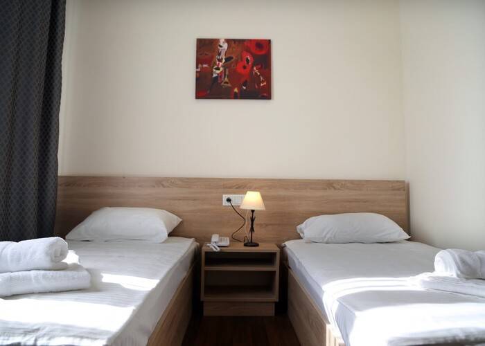 Nava Hotel