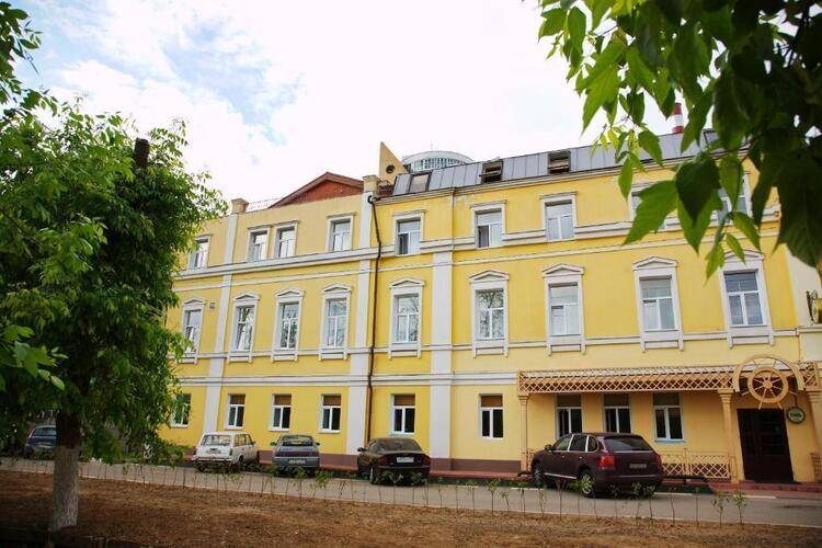 Отель Гринъ
