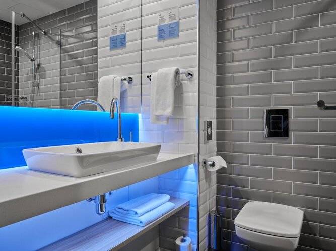 Pana White Moscow Hotel (Пана Вайт Москва Отель) Ex. Holiday Inn Express Moscow Baumanskaya