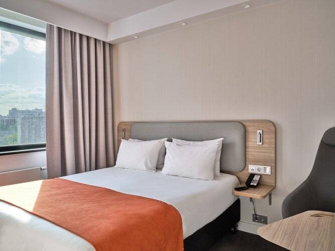 Pana White Moscow Hotel (Пана Вайт Москва Отель) Ex. Holiday Inn Express Moscow Baumanskaya