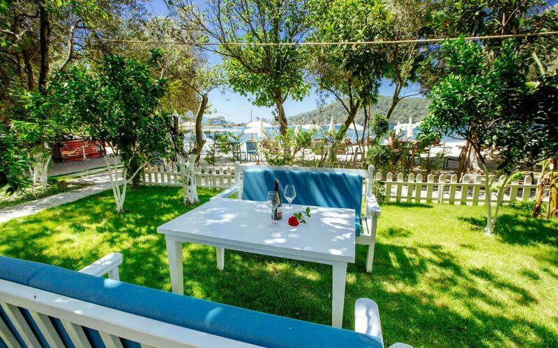 Lagoon Boutique Hotel