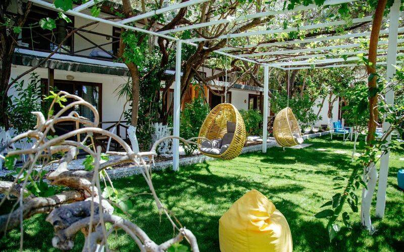 Lagoon Boutique Hotel