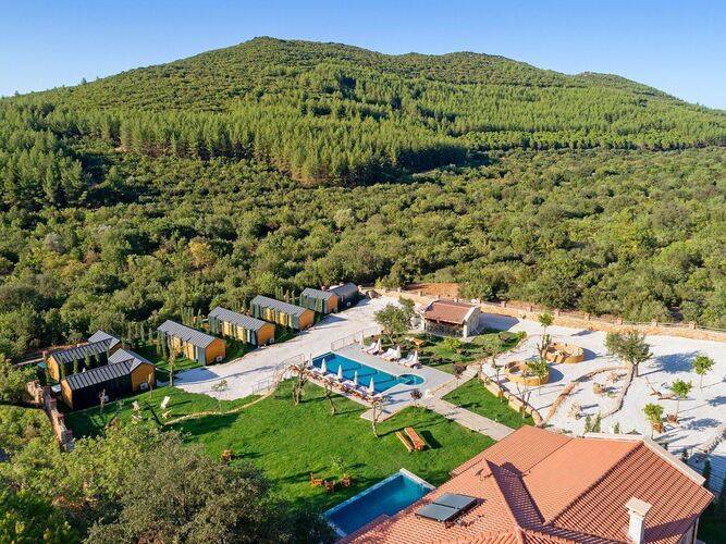 Kairos Hotel