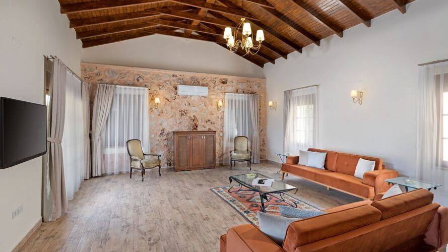 Kairos Hotel