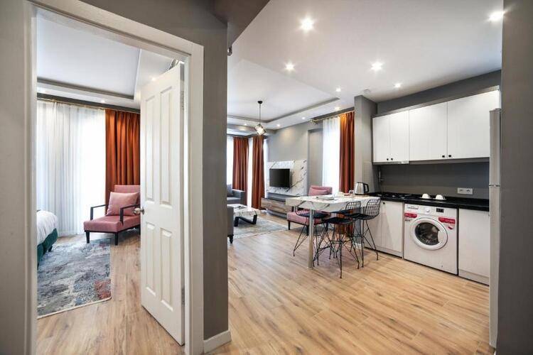 Walton Gardens Pera Hotel