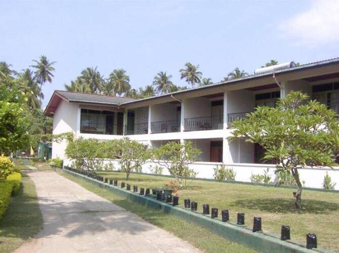 Reef Garden Polhena