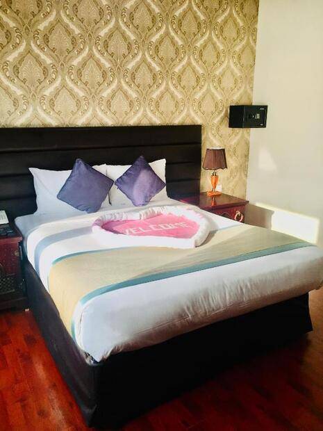 Mermaid Beach Hotel