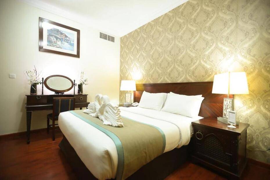 Mermaid Beach Hotel