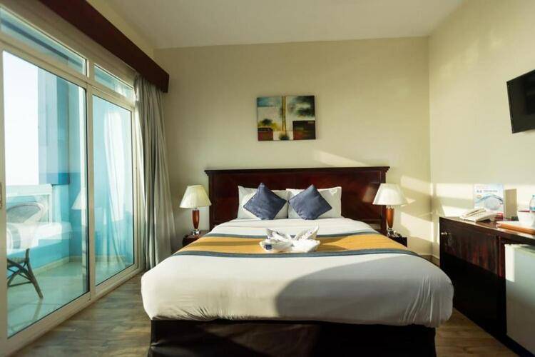 Mermaid Beach Hotel
