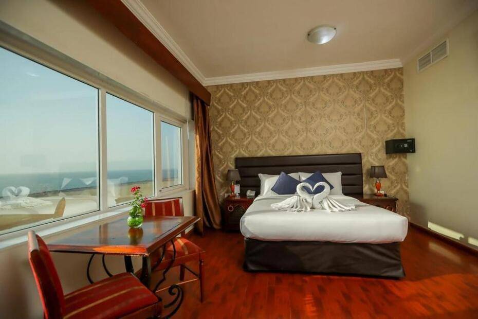 Mermaid Beach Hotel