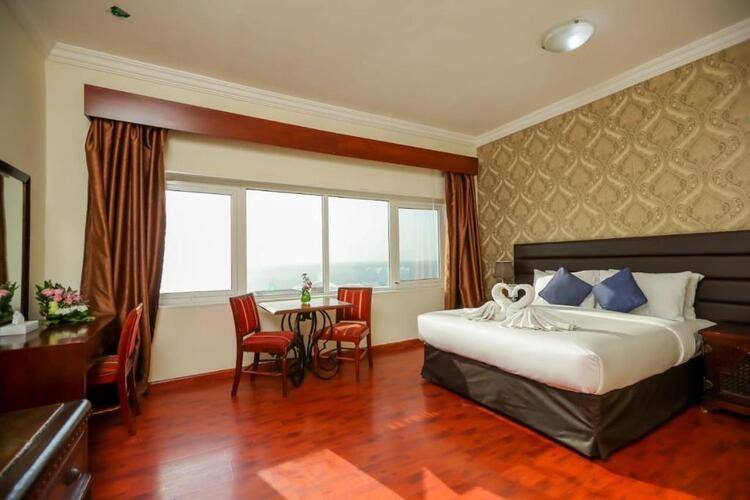 Mermaid Beach Hotel