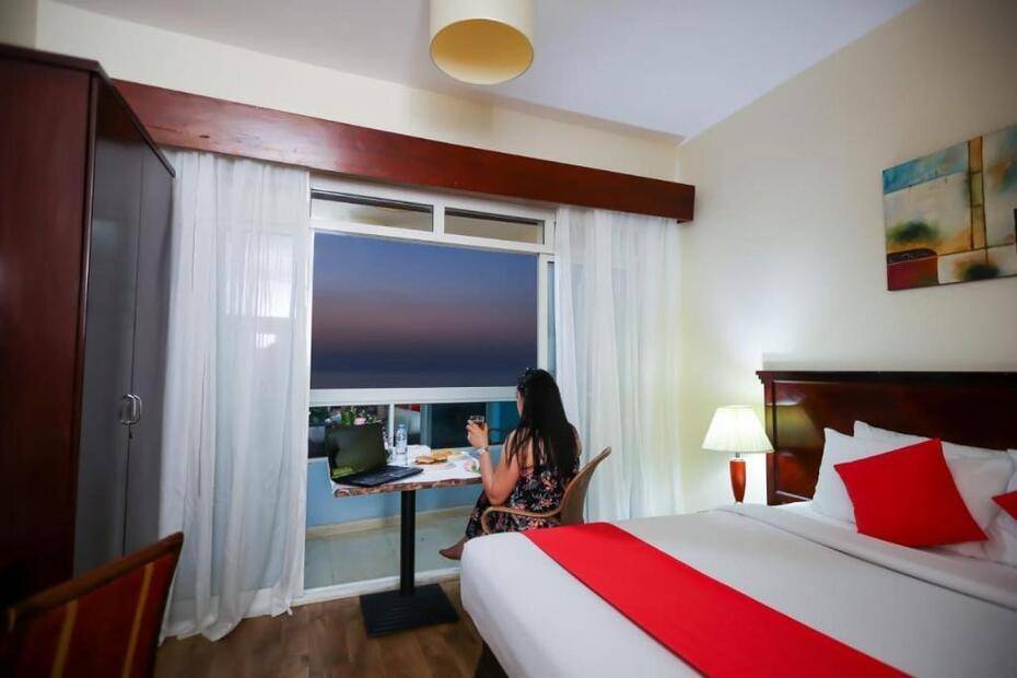 Mermaid Beach Hotel