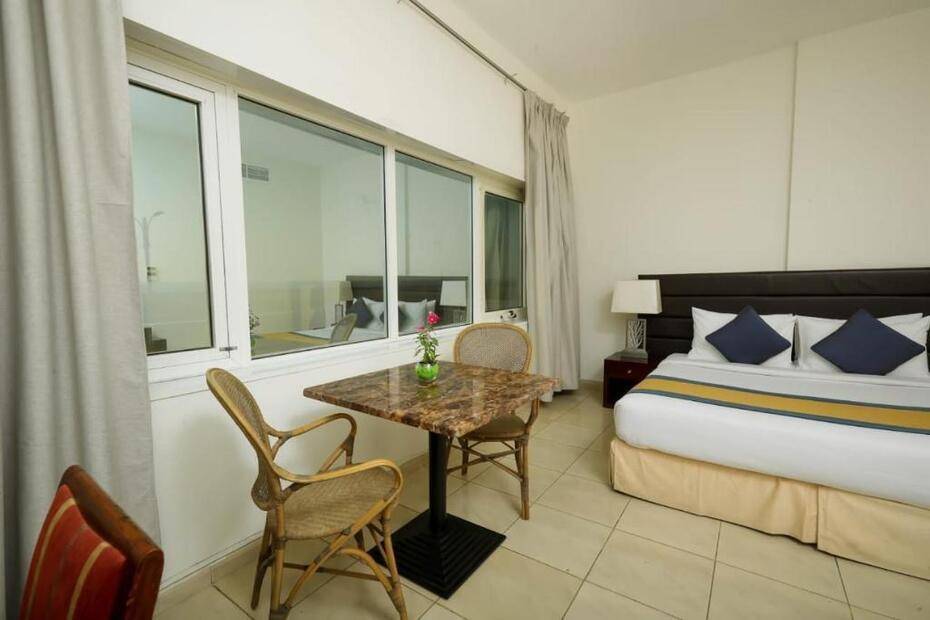 Mermaid Beach Hotel