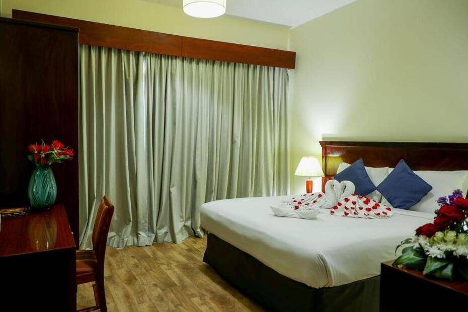 Mermaid Beach Hotel