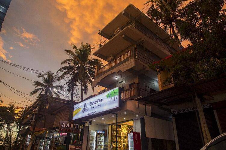 Aarvi Guest house