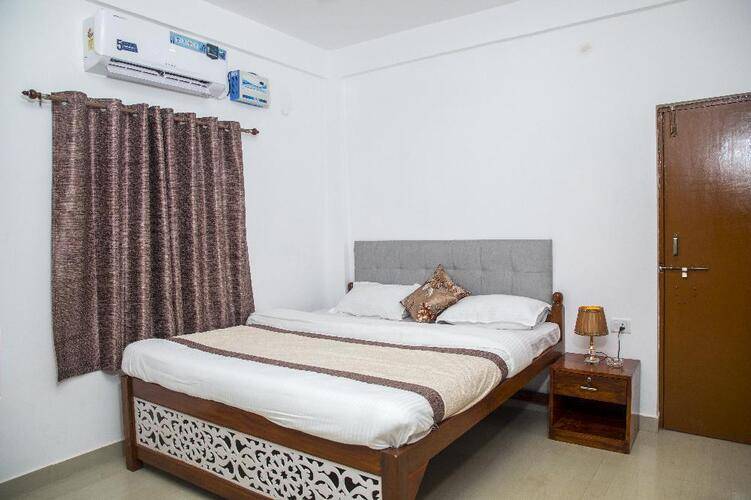 Aarvi Guest house