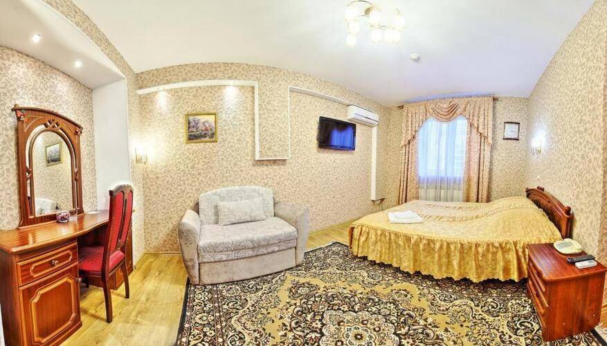 Гостиница Славия