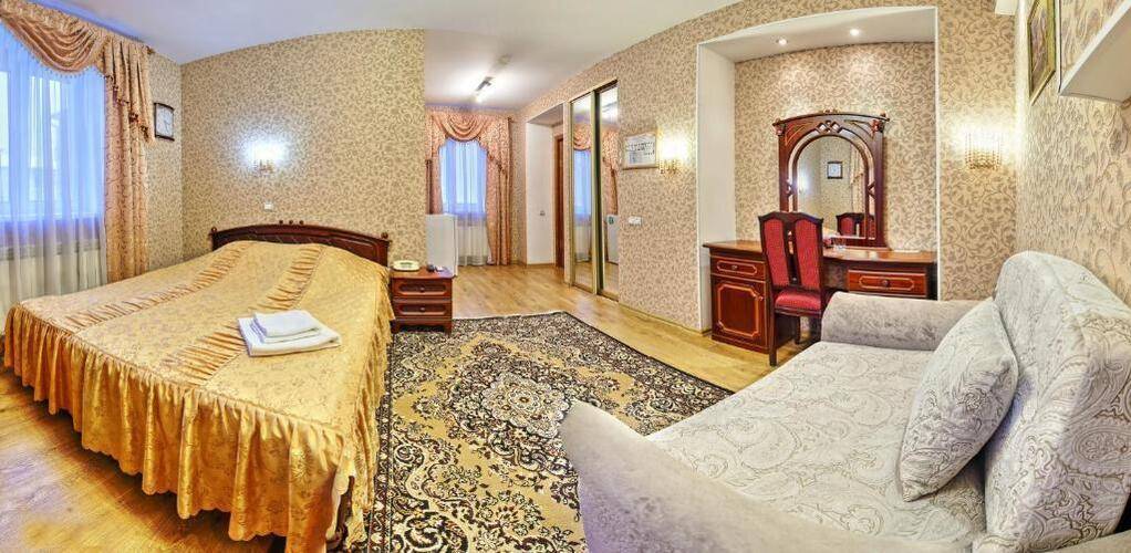 Гостиница Славия