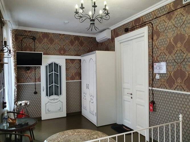 Отель Heivic House