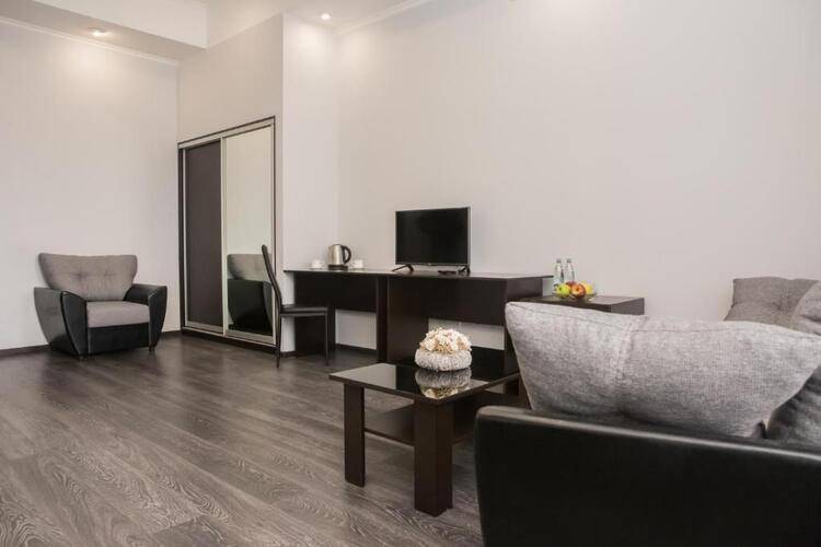 Отель LOFT (Лофт)