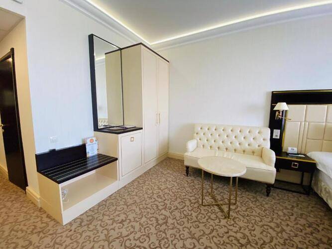 7 Avenue Hotel and SPA