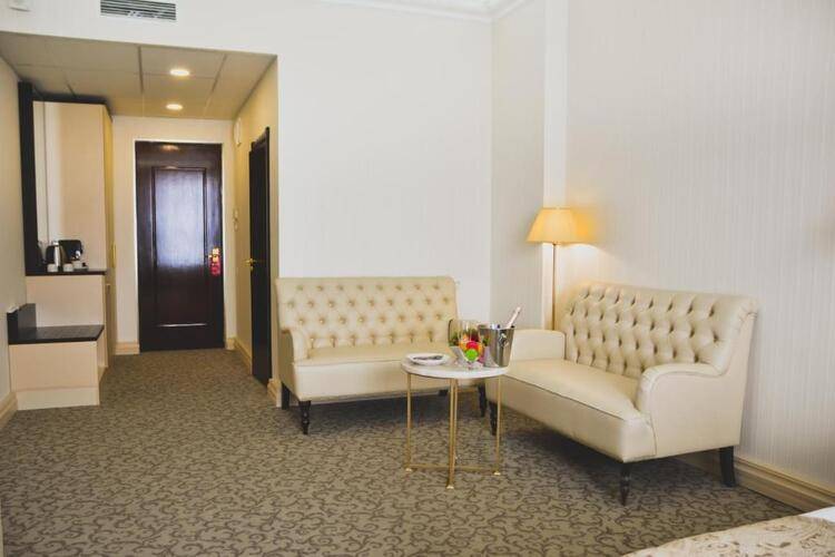 7 Avenue Hotel and SPA