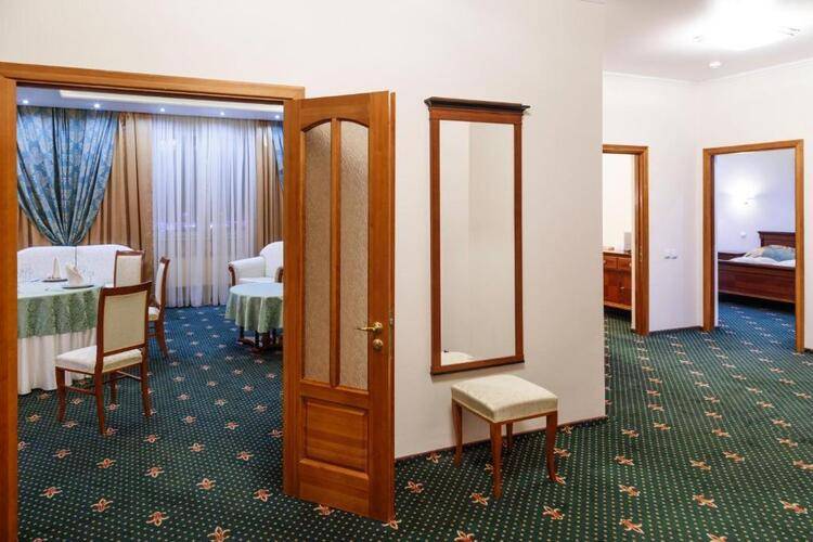 Гостиница Сибирь МВДЦ