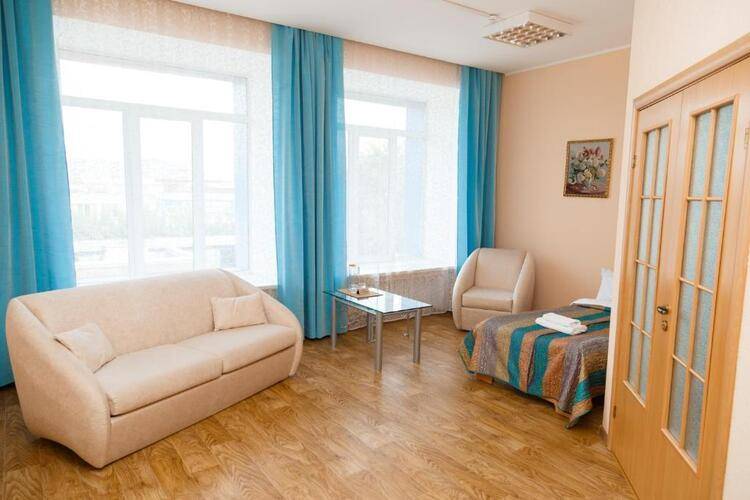 Отель Алиот (Alioth Hotel)