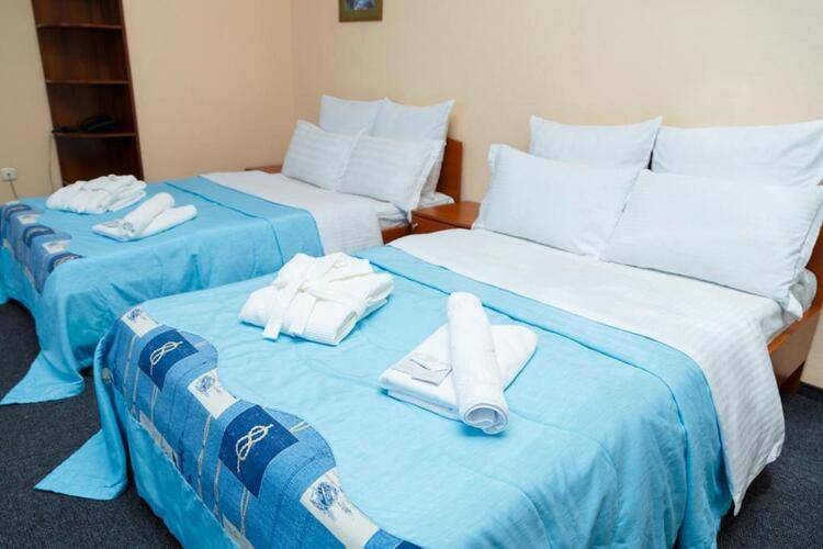 Отель Алиот (Alioth Hotel)