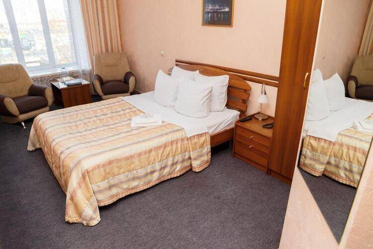 Отель Алиот (Alioth Hotel)