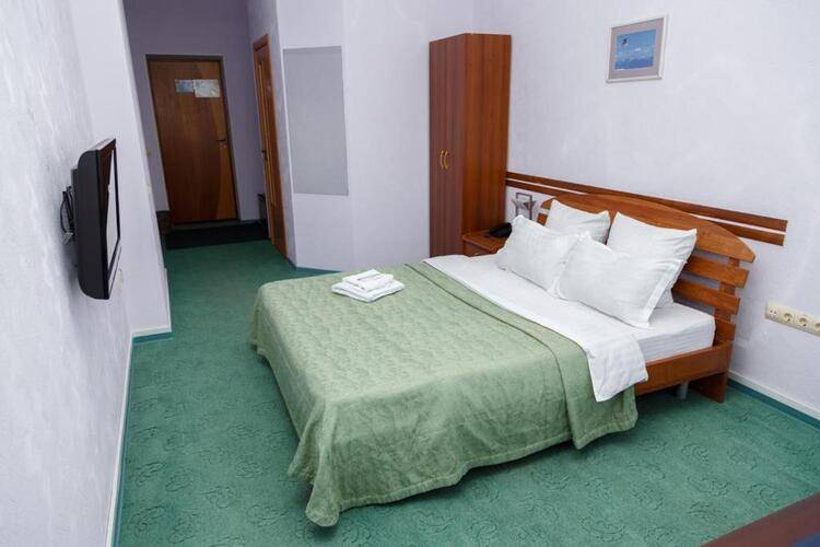 Отель Алиот (Alioth Hotel)