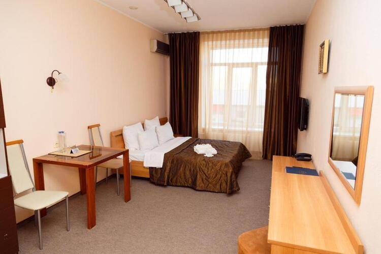 Отель Алиот (Alioth Hotel)